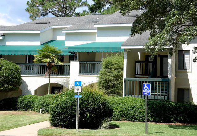 $230,000 | 212 Southlake Court, Unit 212, Niceville, FL 32578