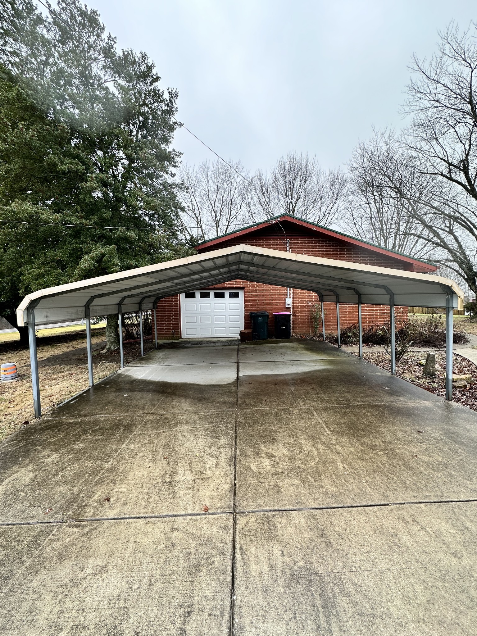 2180 South Williams Road Greenbrier, TN 37073 - Photo 18 of 19 a view of a house with a yard