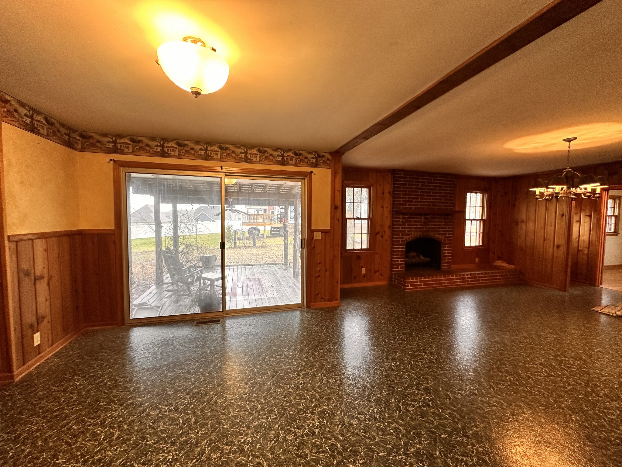 2180 South Williams Road Greenbrier, TN 37073 - Photo 7 of 19 a view of empty room with wooden floor