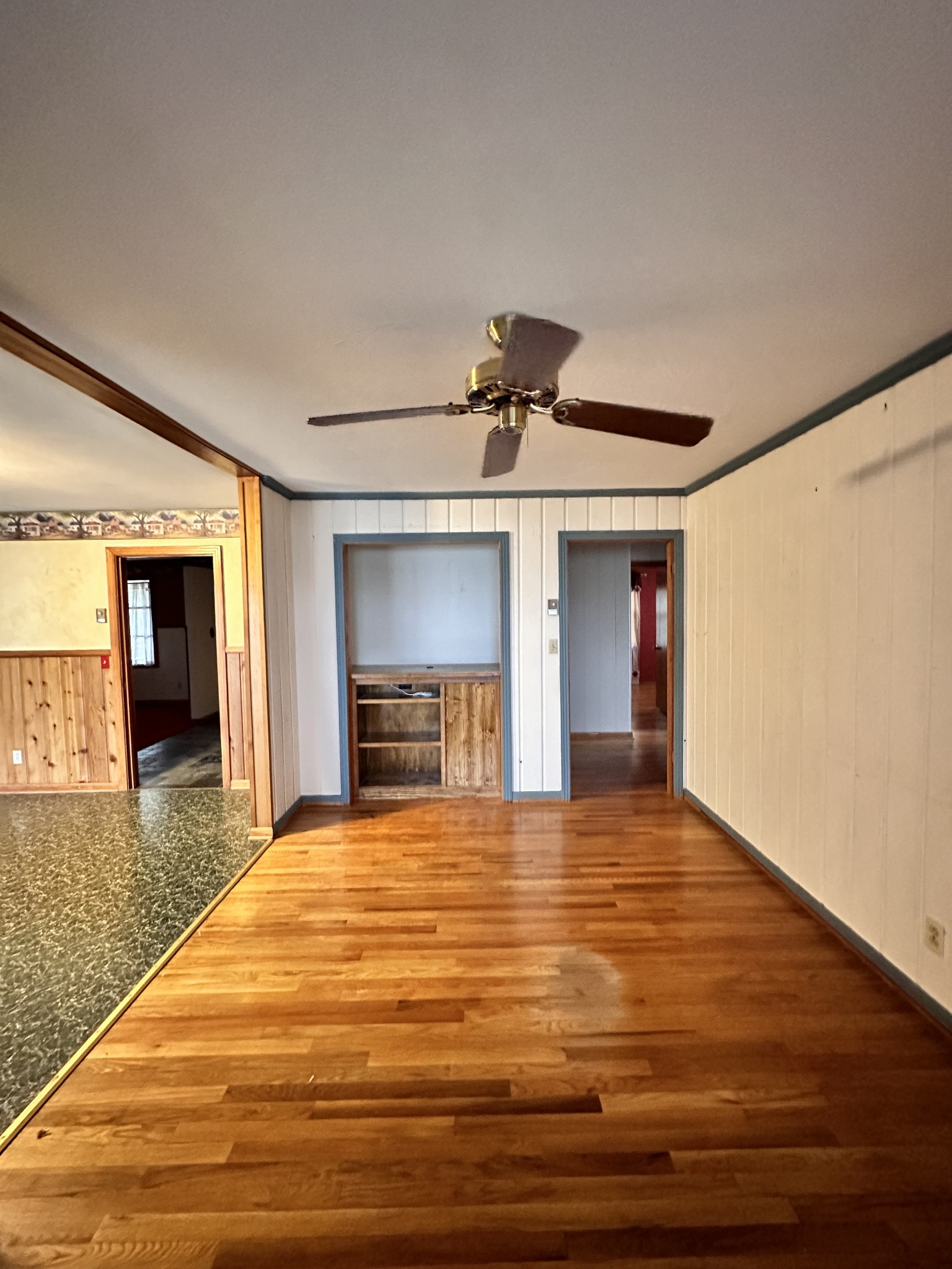 2180 South Williams Road Greenbrier, TN 37073 - Photo 9 of 19 a view of an empty room with window and cabinet