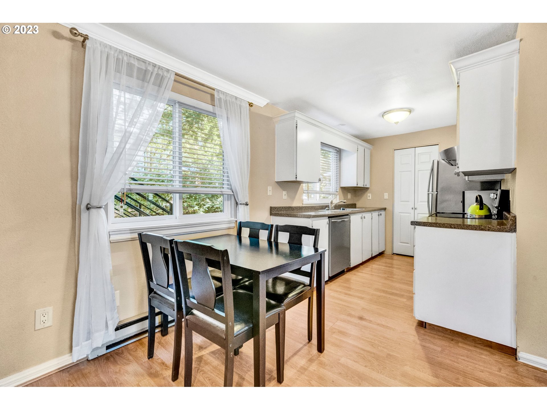 12606 Northwest Barnes Road, Unit 6 Portland, OR 97229 - Photo 9 of 25 Gallery Image 9