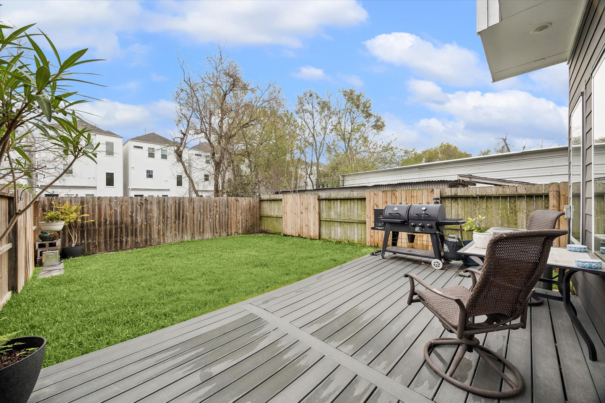 5318 Wunder Lane Houston, TX 77091 - Photo 24 of 25 a view of a chairs and table on the wooden deck