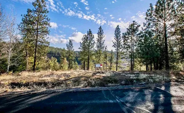 $139,500 | 2410 East Hangman Creek Lane, Spokane, WA 99224