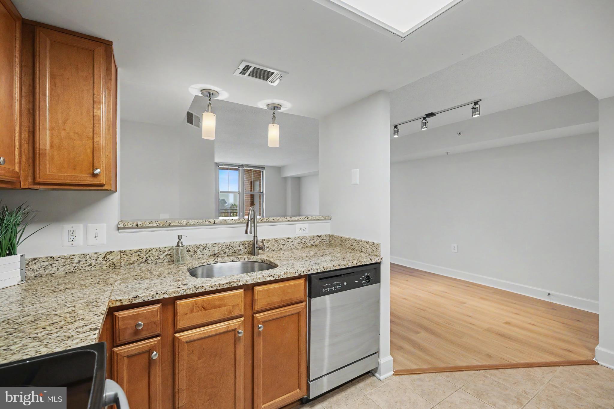 11800 Sunset Hills Road, Unit 705 Reston, VA 20190 - Photo 13 of 56