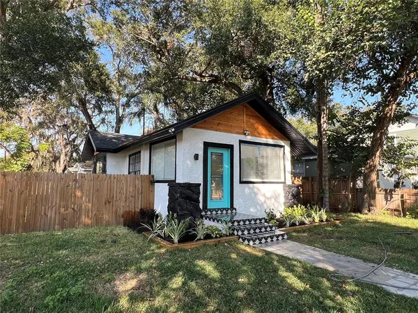 $4,000 | 1502 East Knollwood Street, Tampa, FL 33610