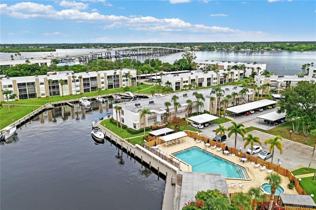 a picture of city view with lake view