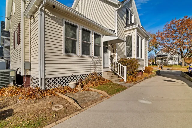 $212,998 | 215 Lincoln Avenue, Sheboygan, WI 53081