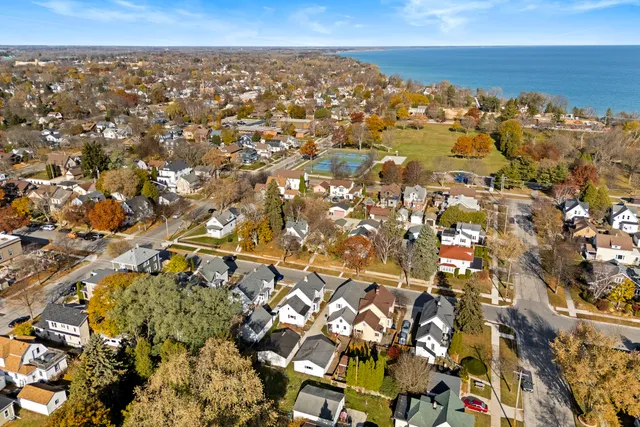 $212,998 | 215 Lincoln Avenue, Sheboygan, WI 53081