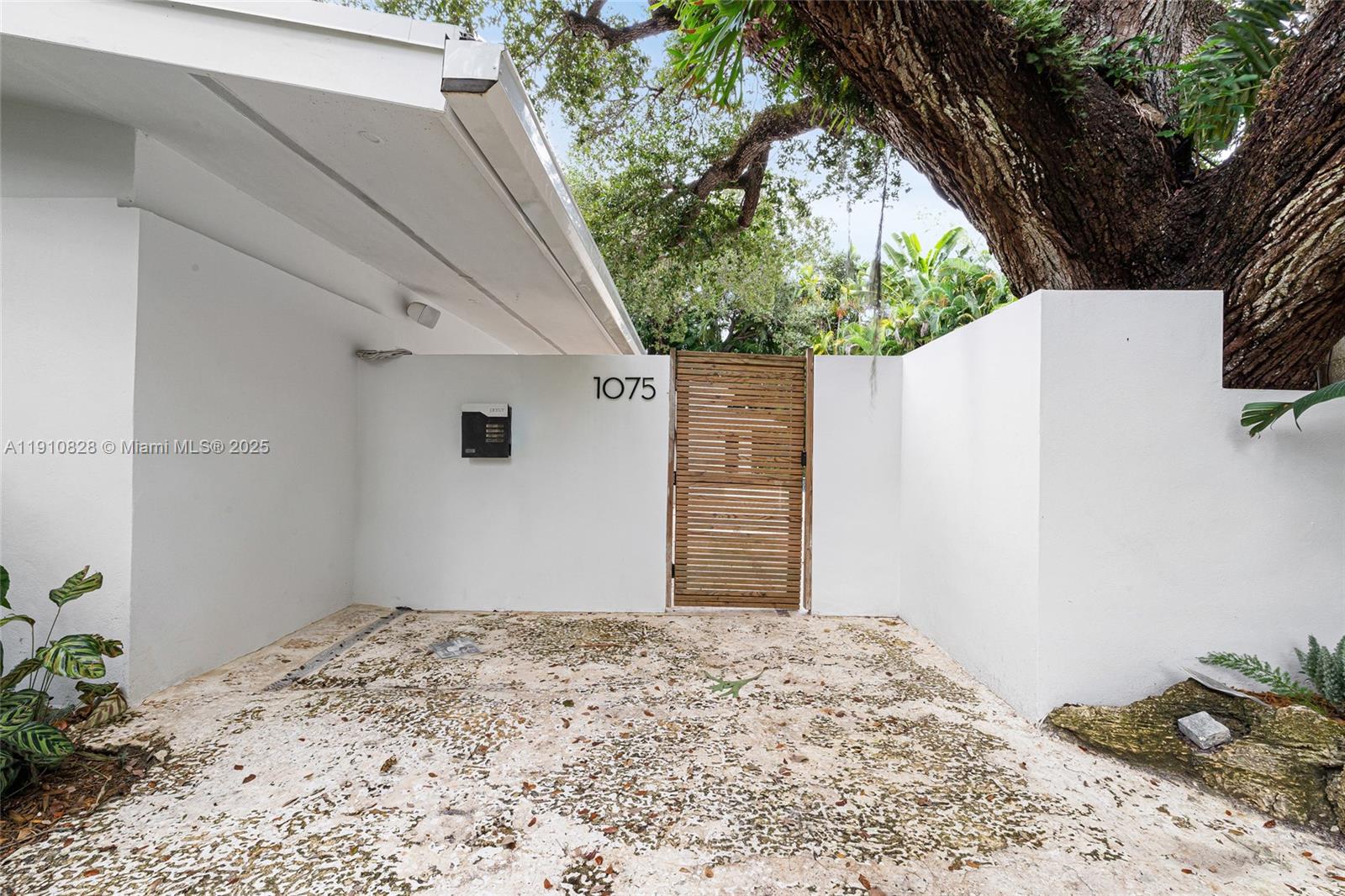 1075 Northeast 99th Street Miami Shores, FL 33138 - Photo 36 of 63