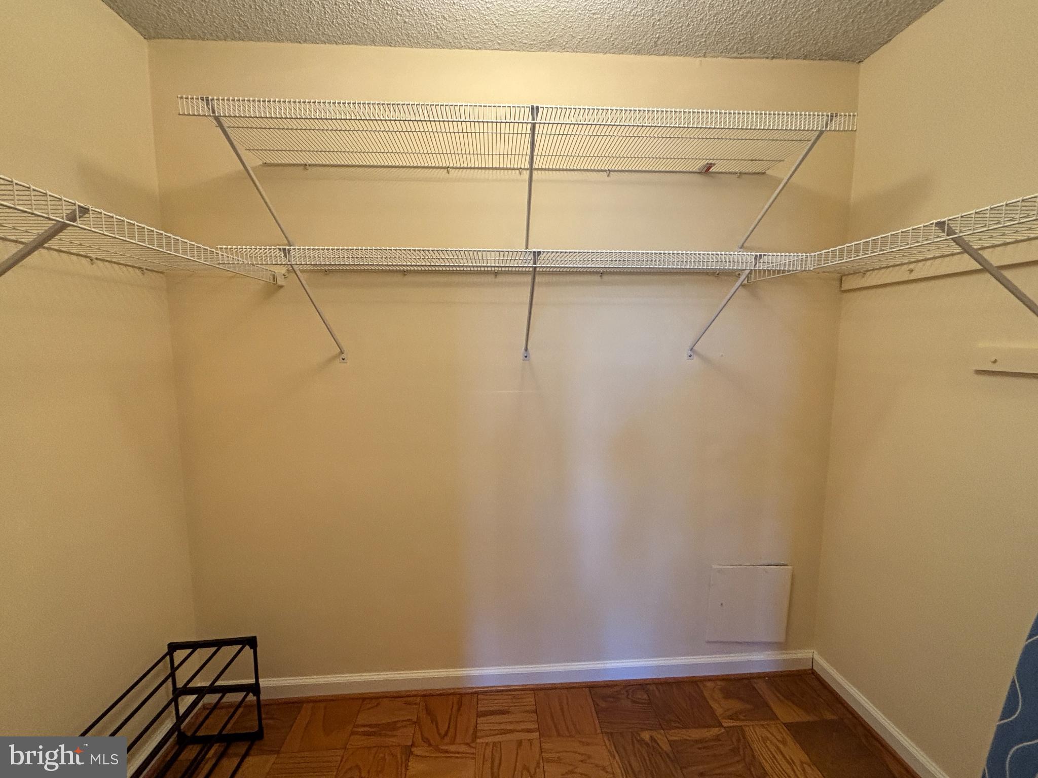 5225 Pooks Hill Road, Unit 528N Bethesda, MD 20814 - Photo 23 of 31 Primary BR Walk-in Closet