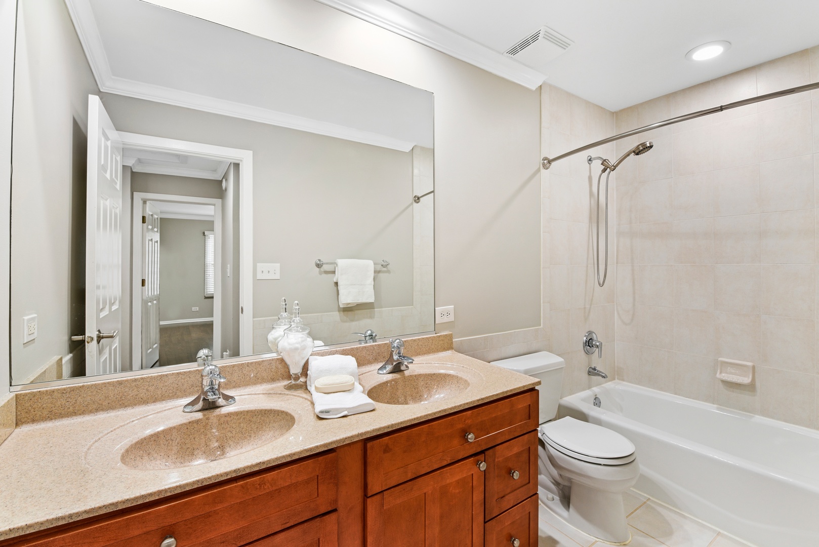 1302 Edgewood Road Lake Forest, IL 60045 - Photo 19 of 24