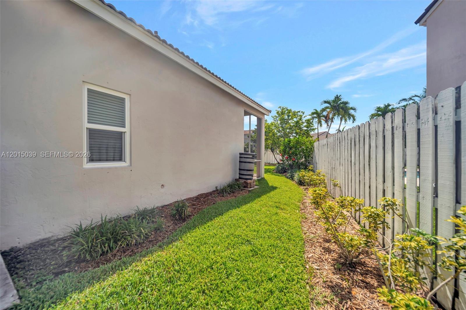 941 Briar Ridge Road Weston, FL 33327 - Photo 40 of 48