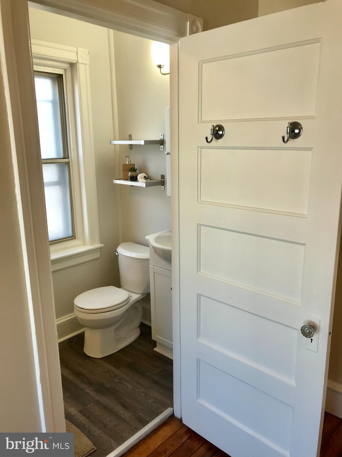 471 Gerhard Street Philadelphia, PA 19128 - Photo 12 of 16 Bath