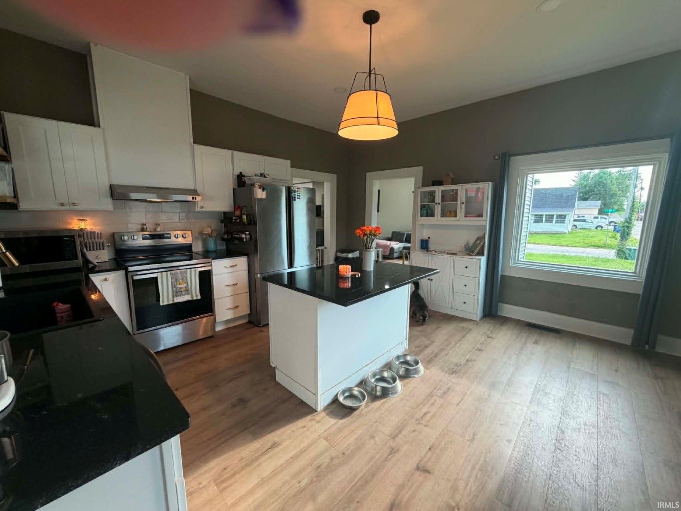 965 South 9th Street Mitchell, IN 47446 - Photo 3 of 17