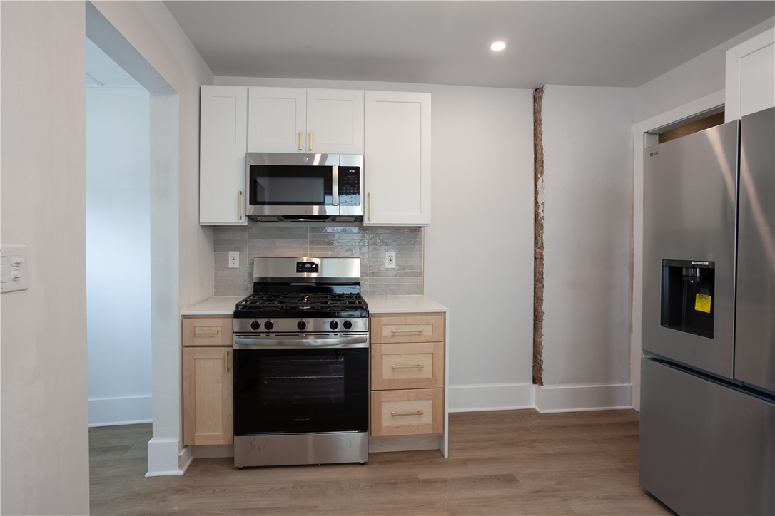1786 Clifford Avenue Rochester, NY 14609 - Photo 3 of 19