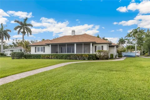 $899,000 | 2305 Riverview Boulevard, Bradenton, FL 34205
