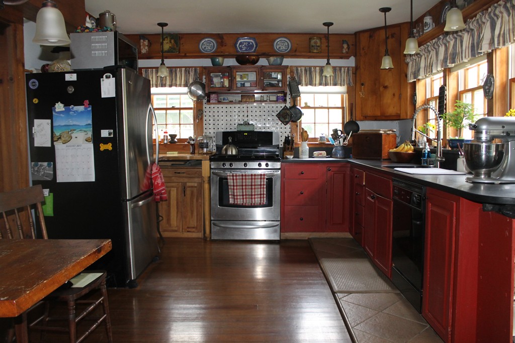 27 Lyman Road Chester, MA 01011 - Photo 6 of 30