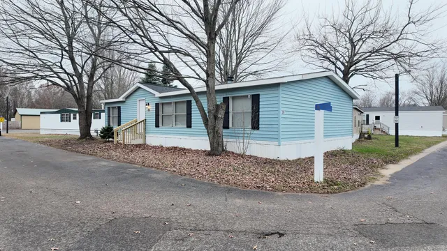 $79,900 | 1281 East Pontaluna Road, Unit 28, Spring Lake, MI 49456