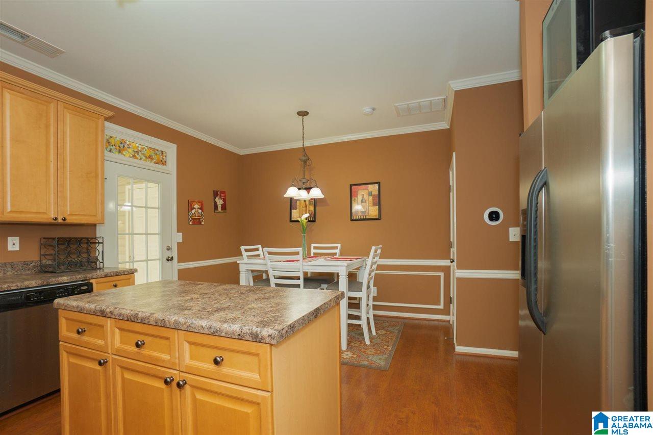 318 Calloway Lane Pelham, AL 35124 - Photo 8 of 24