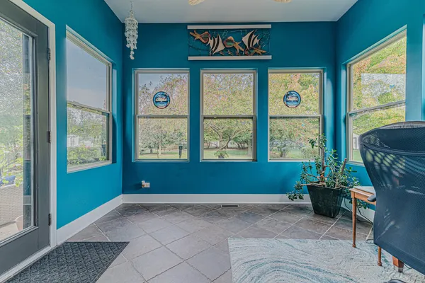 $549,900 | 236 Schmidt Drive, Hampshire, IL 60140