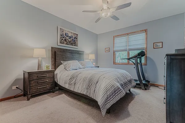 $549,900 | 236 Schmidt Drive, Hampshire, IL 60140