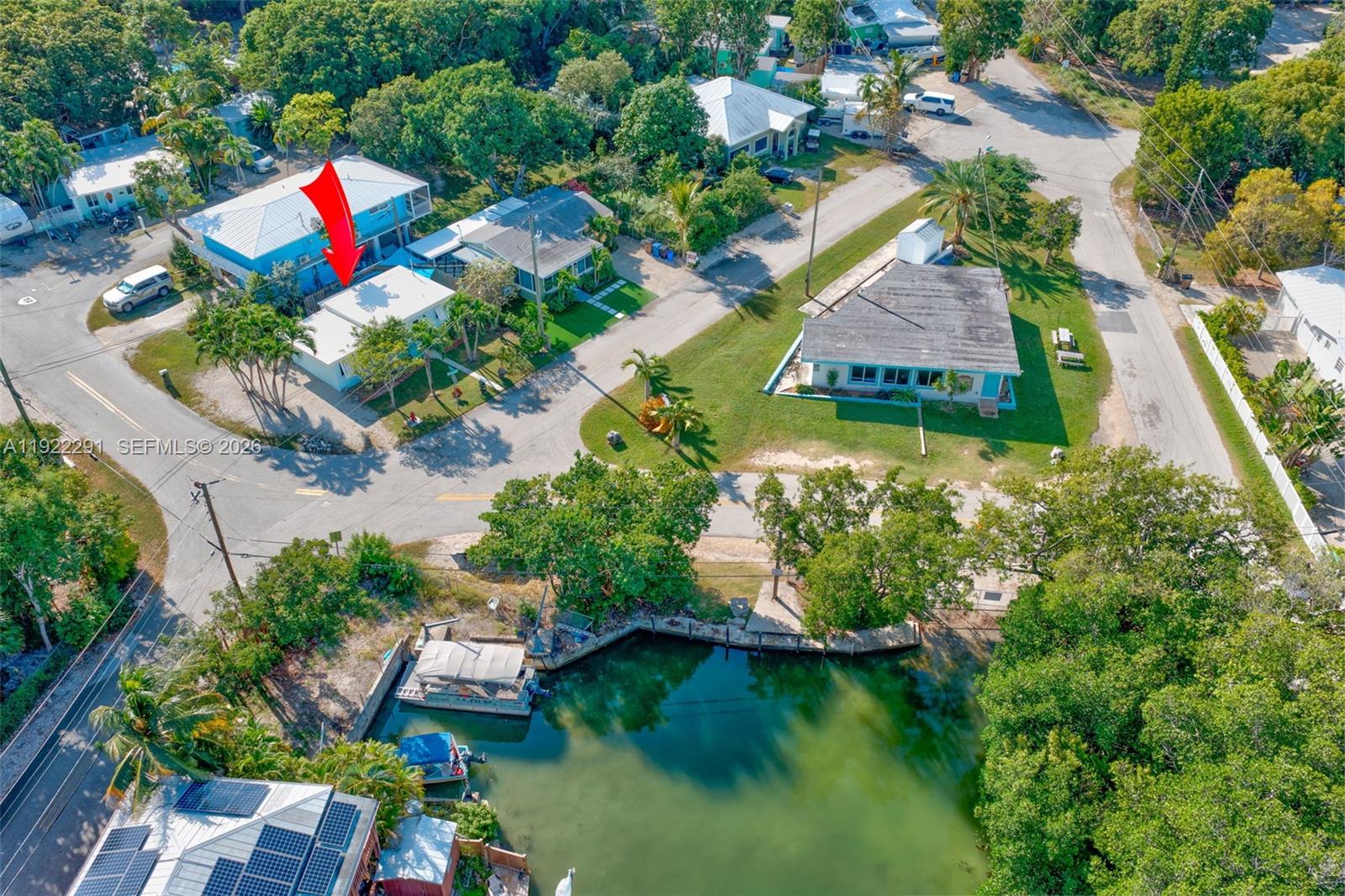 40 Pirates Drive Key Largo, FL 33037 - Photo 4 of 38 an aerial view of residential house with outdoor space and swimming pool