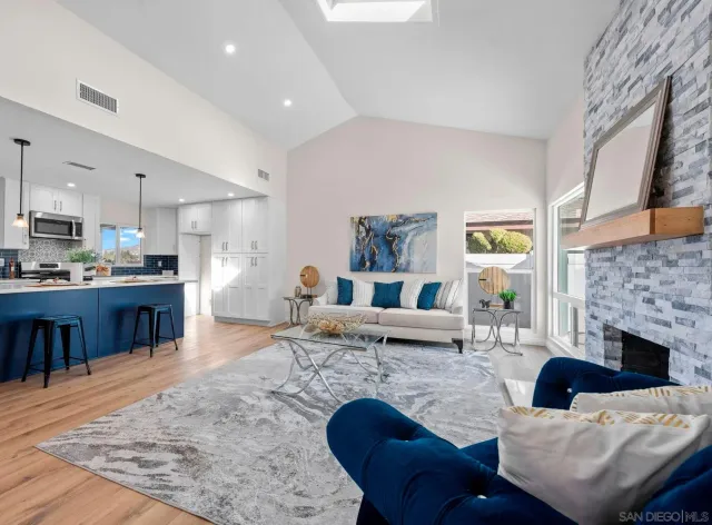 $999,000 | 12540 Lomica Drive, San Diego, CA 92128