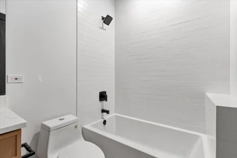 $599,500 | 2636 West Evergreen Avenue, Unit 3, Chicago, IL 60622