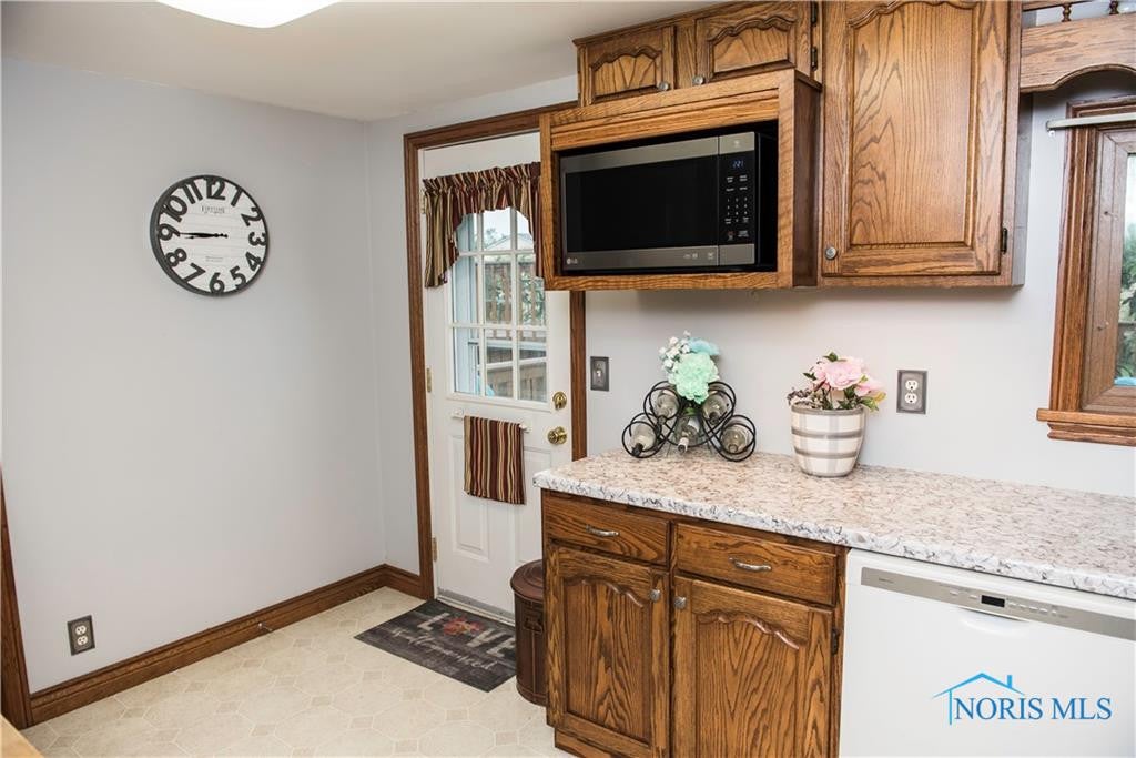 26021 Bowman Road Defiance, OH 43512 - Photo 34 of 49 Gallery Image 34