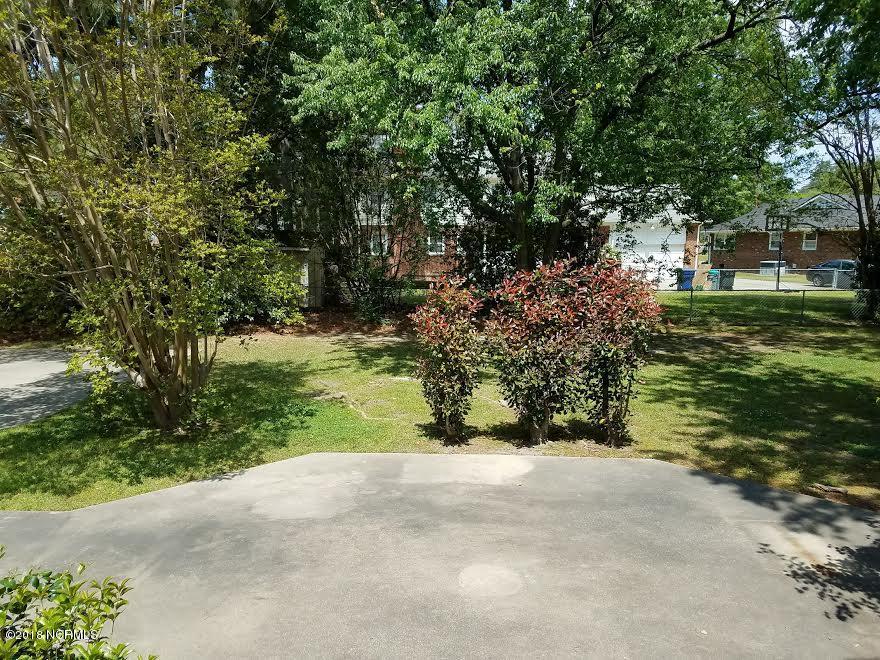 1907 Oxford Road Kinston, NC 28504 - Photo 11 of 12 yard