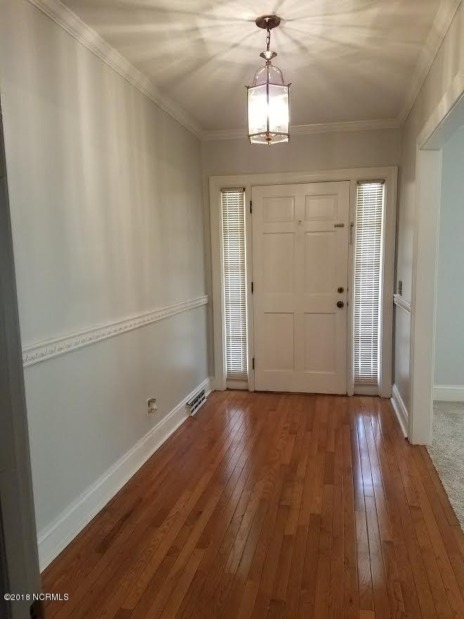 1907 Oxford Road Kinston, NC 28504 - Photo 2 of 12 Entrance