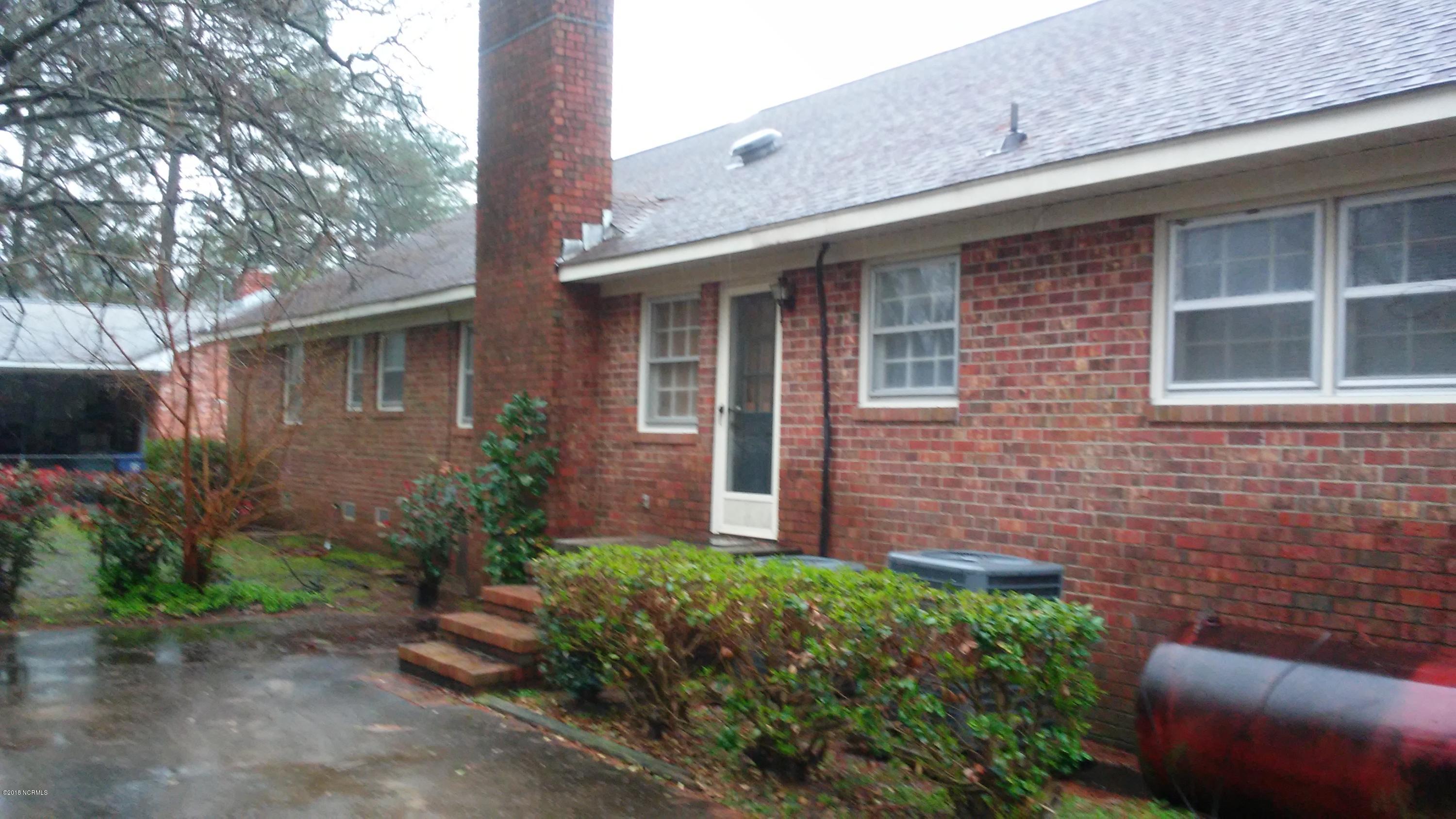 1907 Oxford Road Kinston, NC 28504 - Photo 9 of 12 Back view