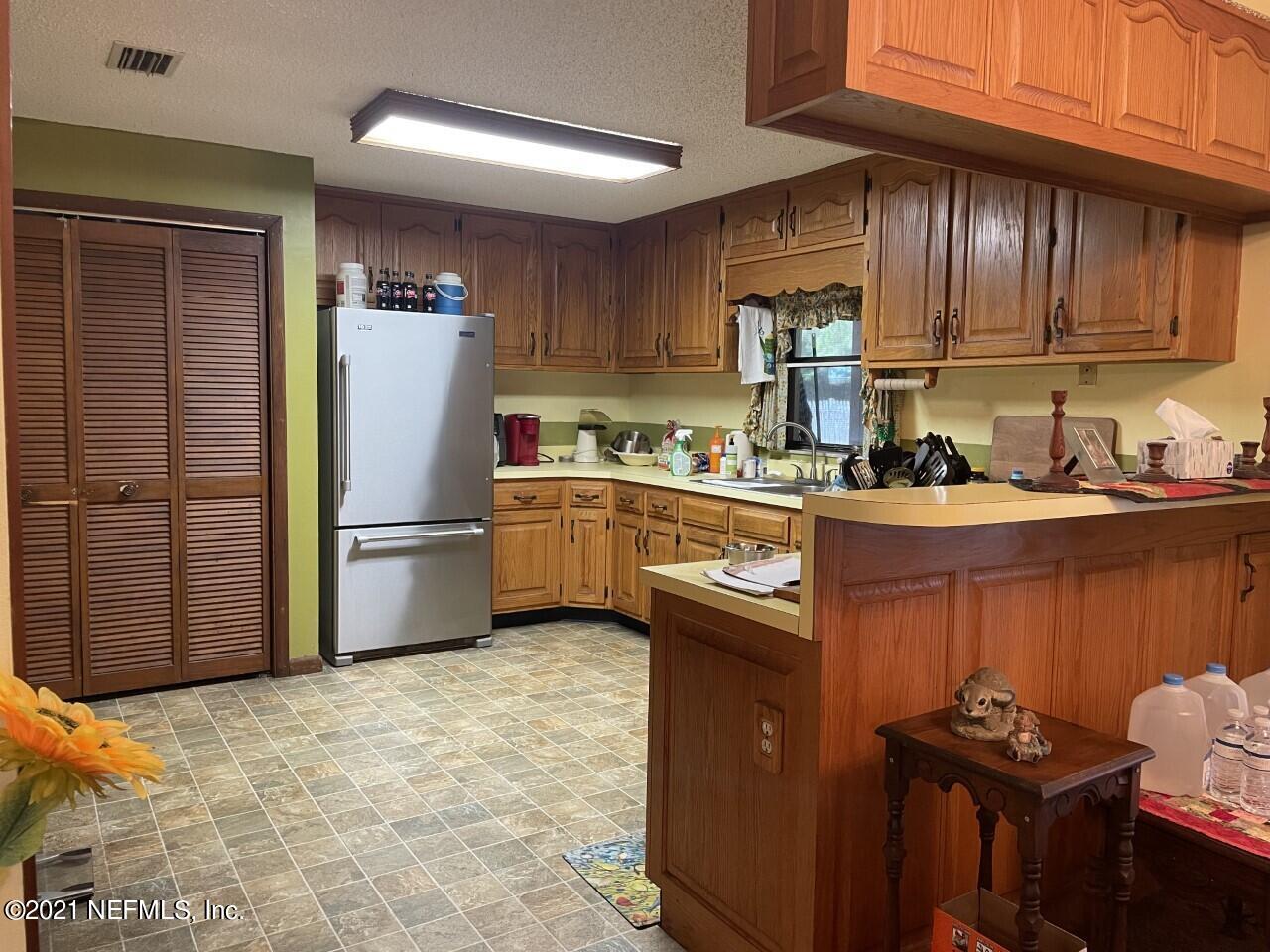 116 Raley Lane Palatka, FL 32177 - Photo 6 of 28 IMG_1379