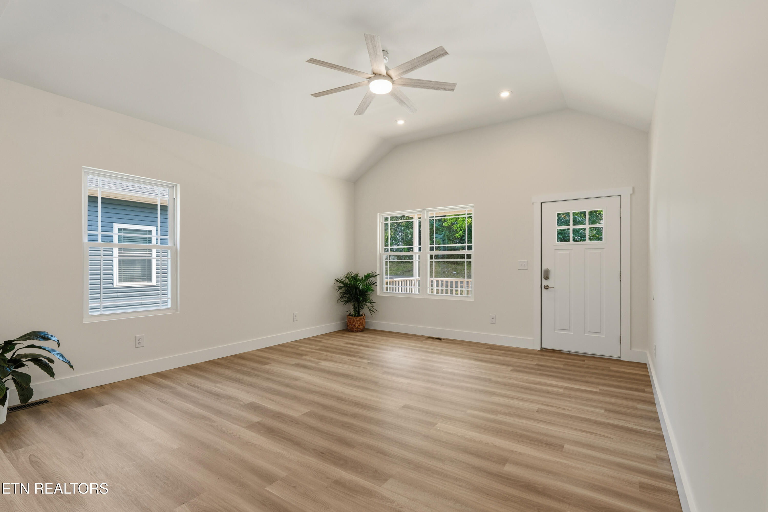 3442 Gap Road Knoxville, TN 37921 - Photo 8 of 35 DSC00128