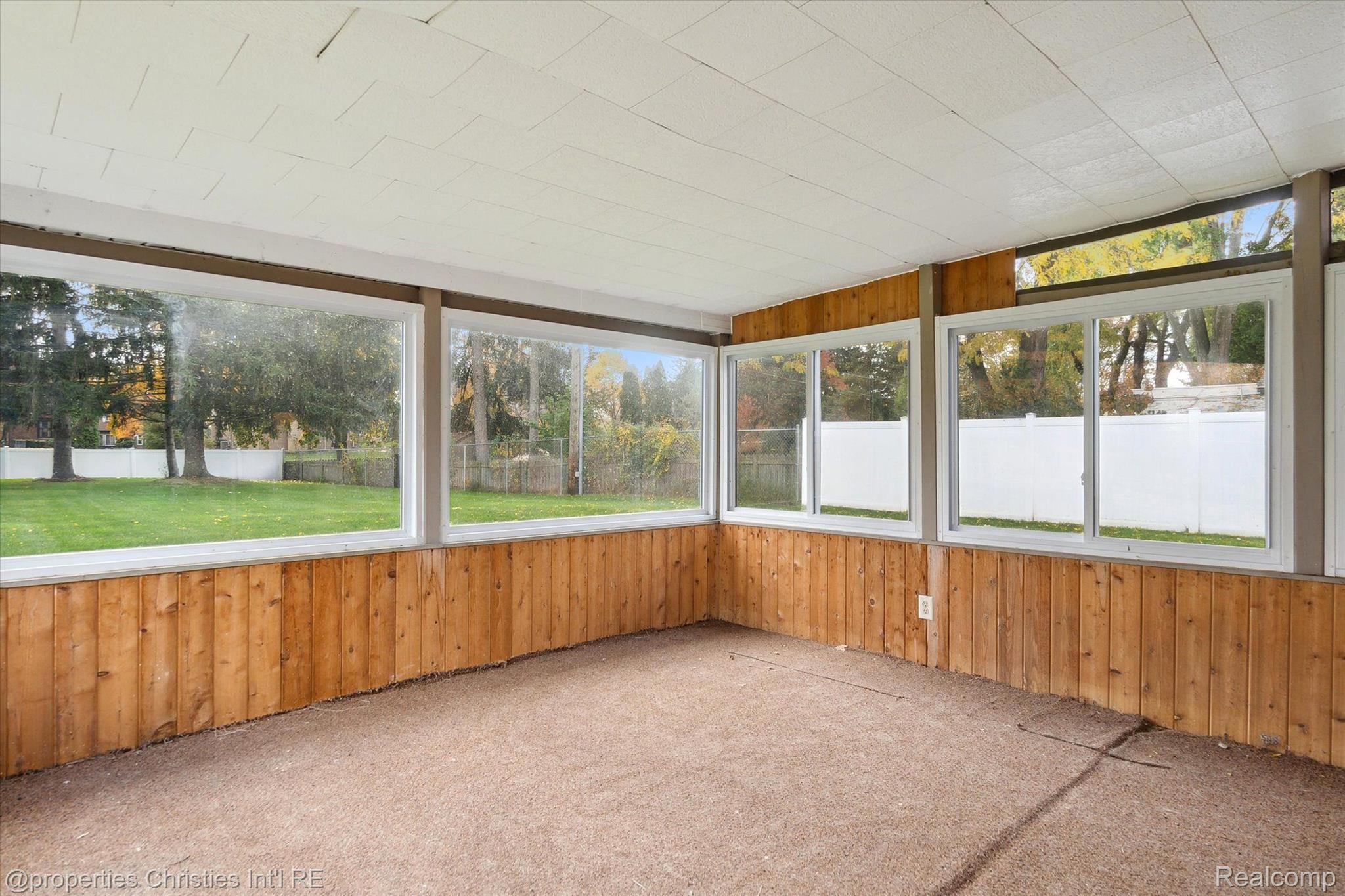 728 Devonshire Road Fowlerville, MI 48836 - Photo 18 of 51 Gallery Image 18