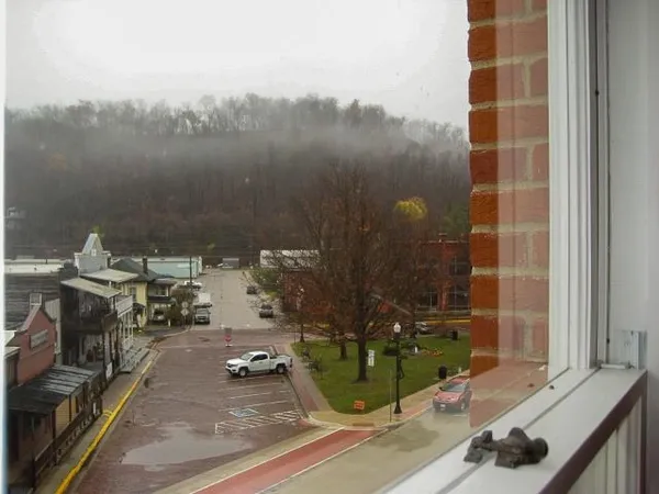 $250,000 | 136 Main Street, Unit 302, McGregor, IA 52157