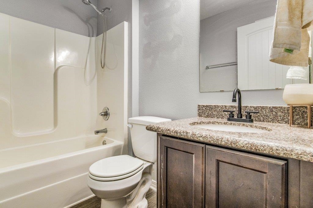 5881 Fairlands Road Milton, FL 32583 - Photo 13 of 35