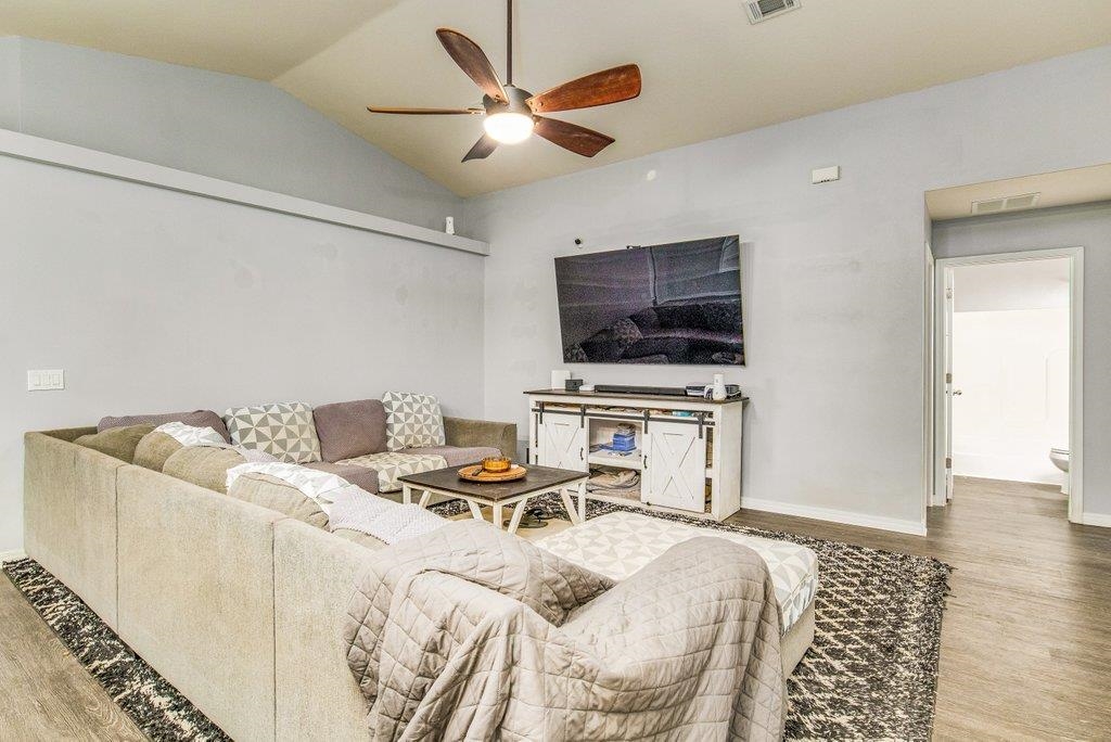 5881 Fairlands Road Milton, FL 32583 - Photo 3 of 35