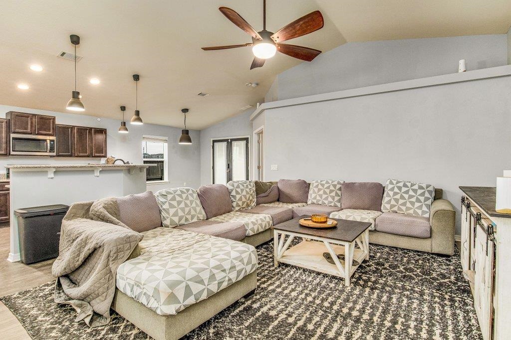 5881 Fairlands Road Milton, FL 32583 - Photo 4 of 35