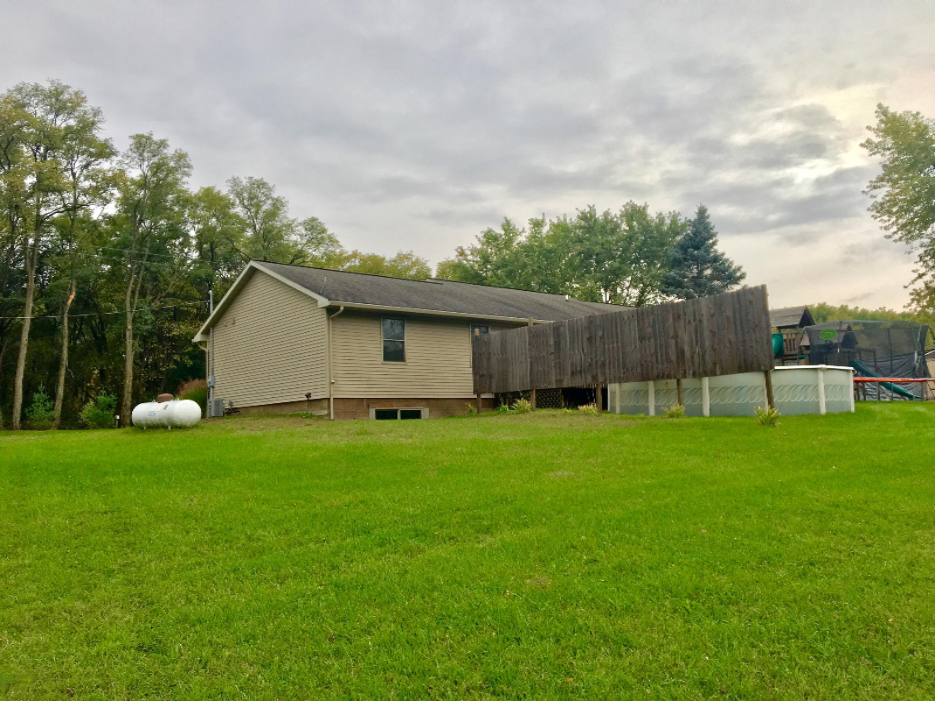 10943 Spencer Road Crystal, MI 48818 - Photo 30 of 32 25E21629-8D5F-477B-832D-955009039125