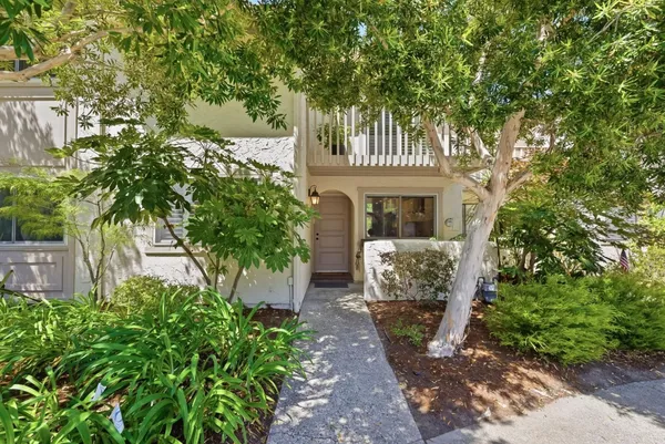 $1,648,000 | 135 Vista Del Lago, Los Gatos, CA 95032