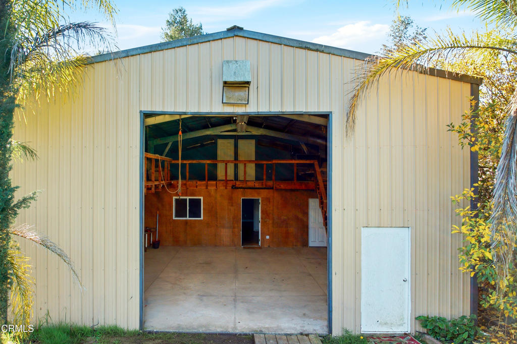 1400 Park Road Ojai, CA 93023 - Photo 50 of 67 a view of a house with backyard