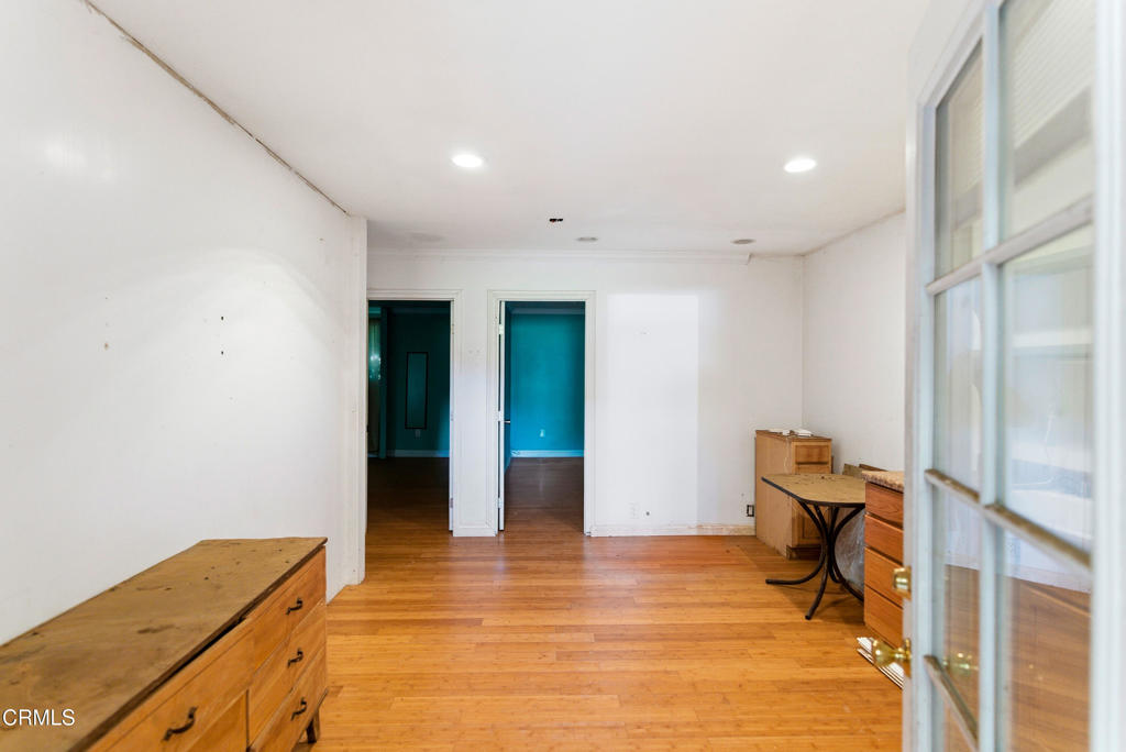 1400 Park Road Ojai, CA 93023 - Photo 58 of 67 a view of an empty room