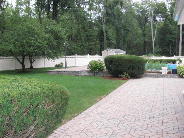 38 Huckleberry Road West Lynnfield, MA 01940 - Photo 27 of 30 Gallery Image 27