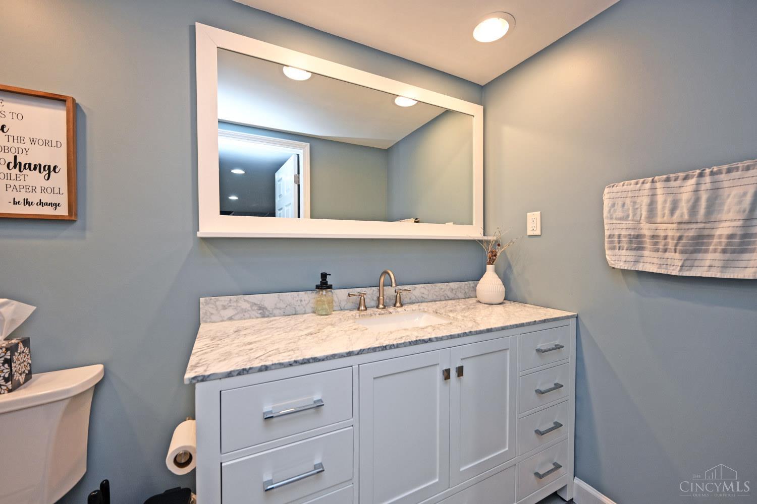 1780 Springdale Road Cincinnati, OH 45231 - Photo 35 of 43