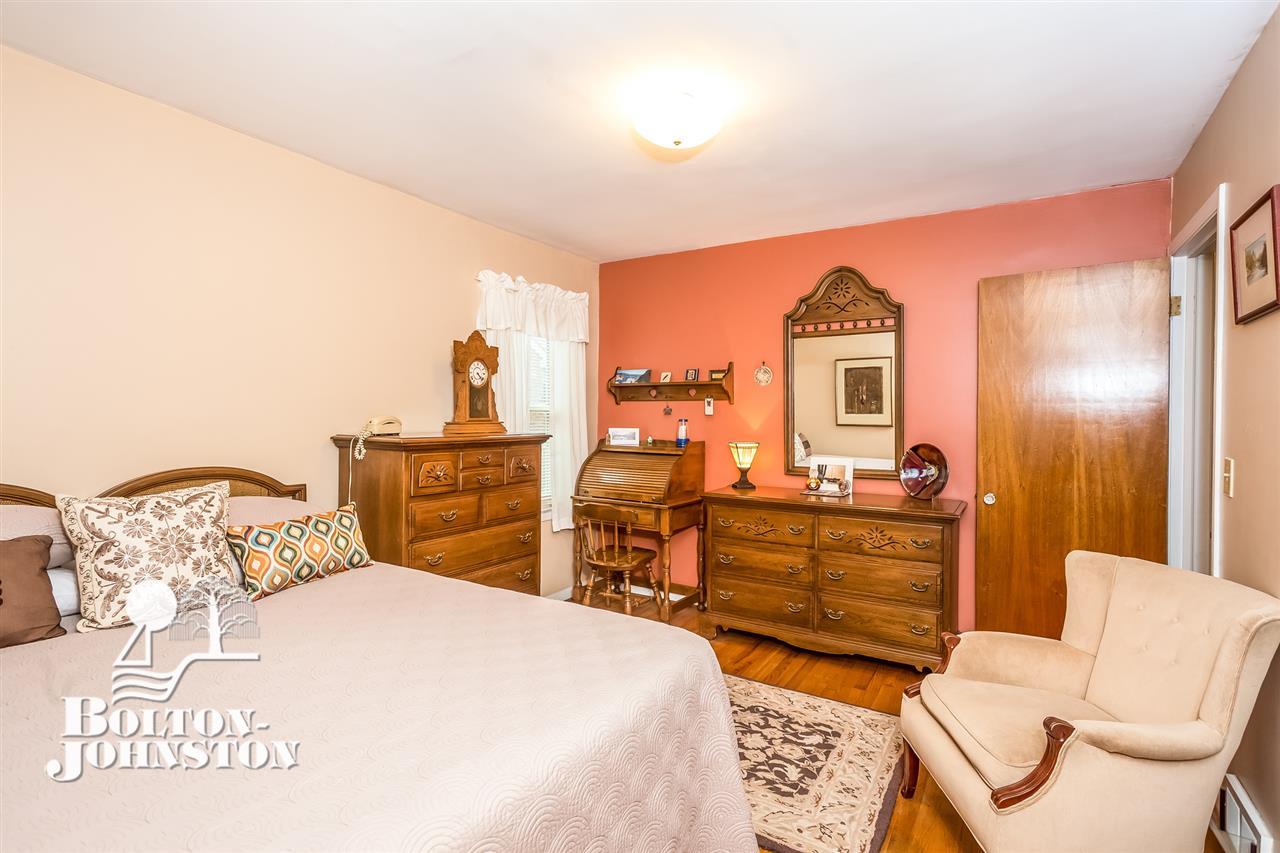 432 Moross Road Grosse Pointe, MI 48236 - Photo 15 of 39 Bedroom
