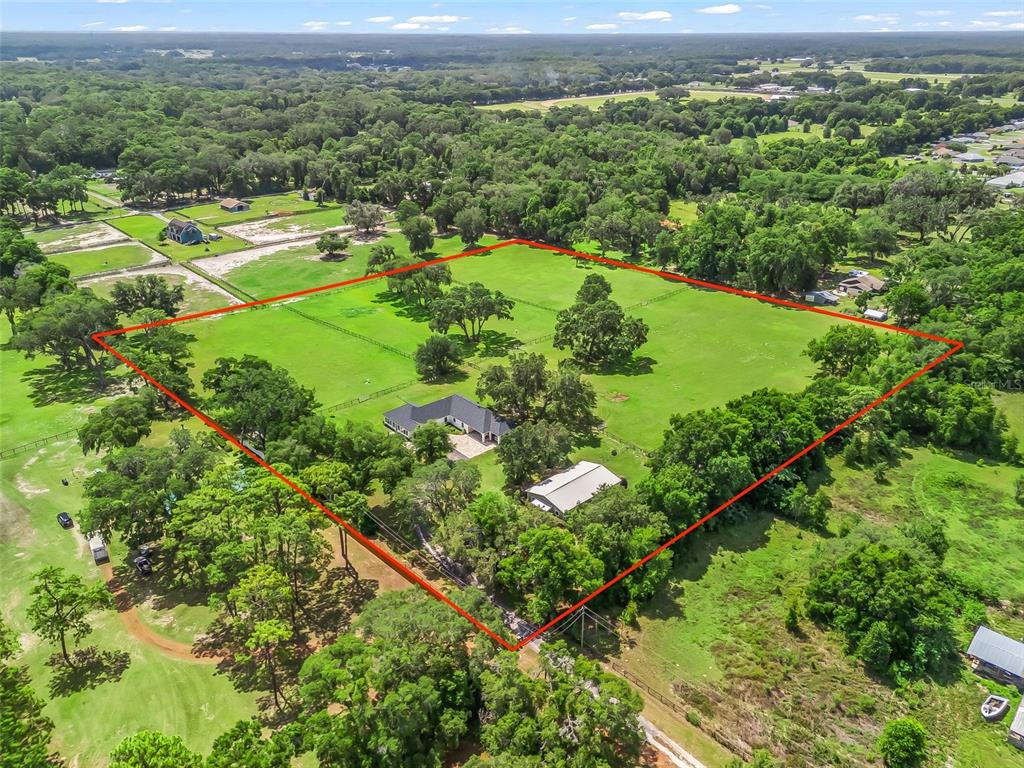 402 Southwest 127th Place Ocala, FL 34473 - Photo 2 of 82