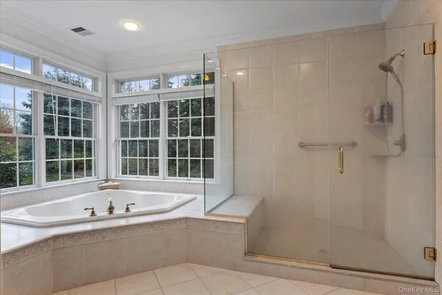 $8,999 | 2995 Laurel Trail, Laurel, NY 11948