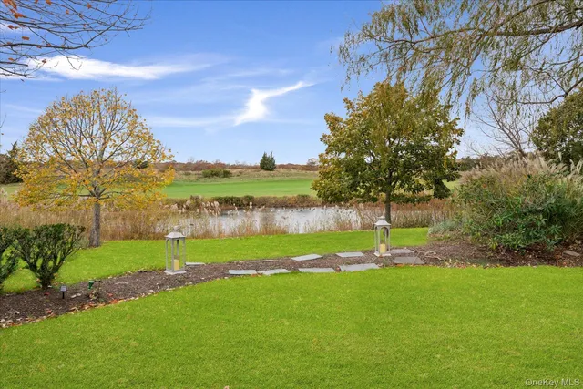 $8,999 | 2995 Laurel Trail, Laurel, NY 11948