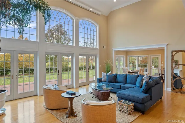 $8,999 | 2995 Laurel Trail, Laurel, NY 11948